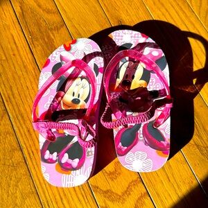Mini mouse sandals NEW 🩴 size 9/10